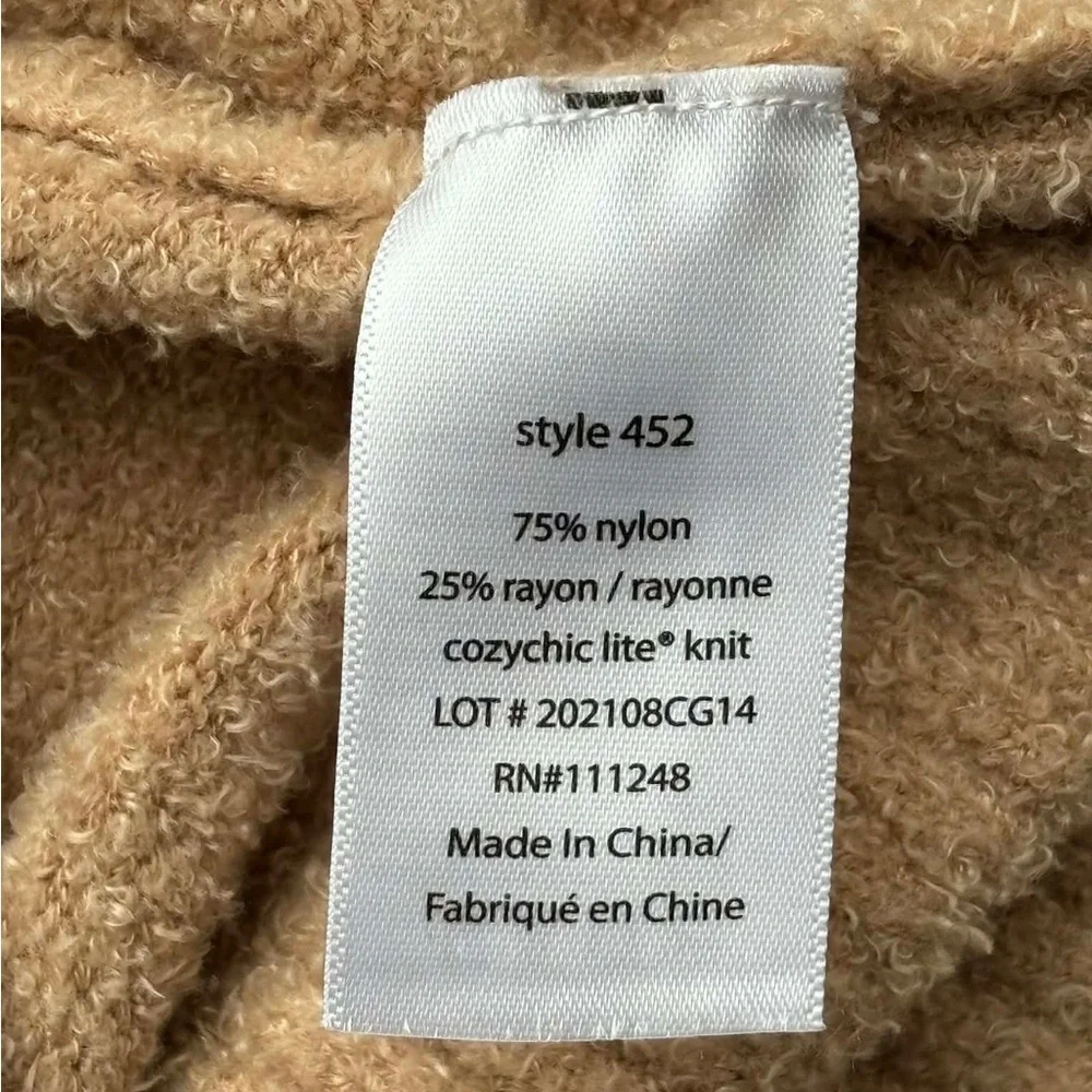 Barefoot Dreams CozyChic Lite® Circle Cardigan - Picture 7 of 8